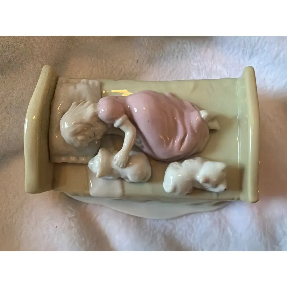 Simson Home Buddies Sleepy Time Girl Dog Bed Porcelain Figurine Night Light VTG